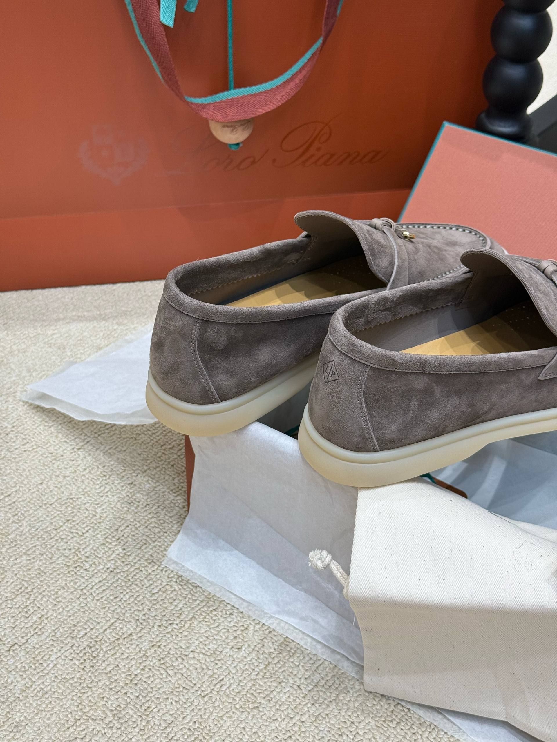 LORO PIANA Женские лоферы LORO PIANA Женские лоферы