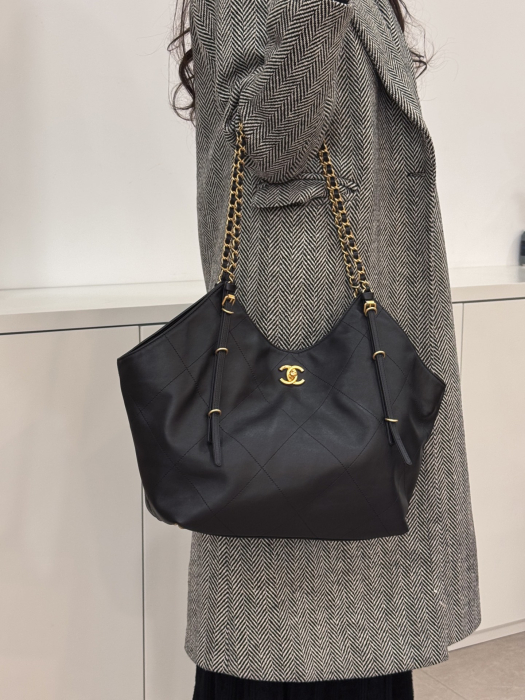 CHANEL Женская Cумка шоппер 25S