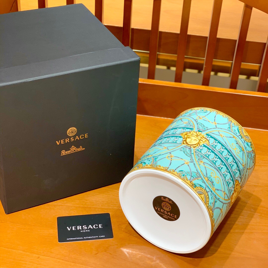 VERSACE Ваза La Scala del Palazzo 18 VERSACE Ваза La Scala del Palazzo 18