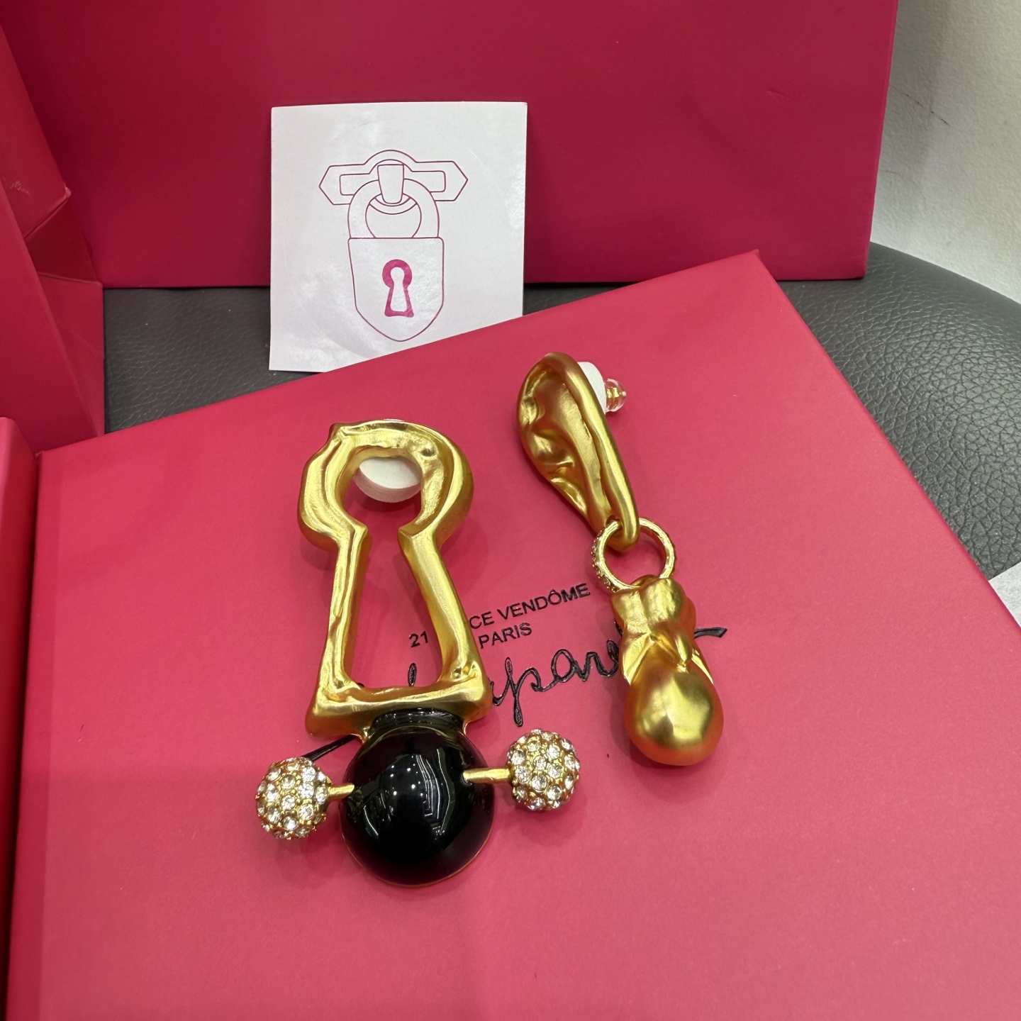 SCHIAPARELLI Женские винтажные серьги Clock SCHIAPARELLI Женские винтажные серьги Clock