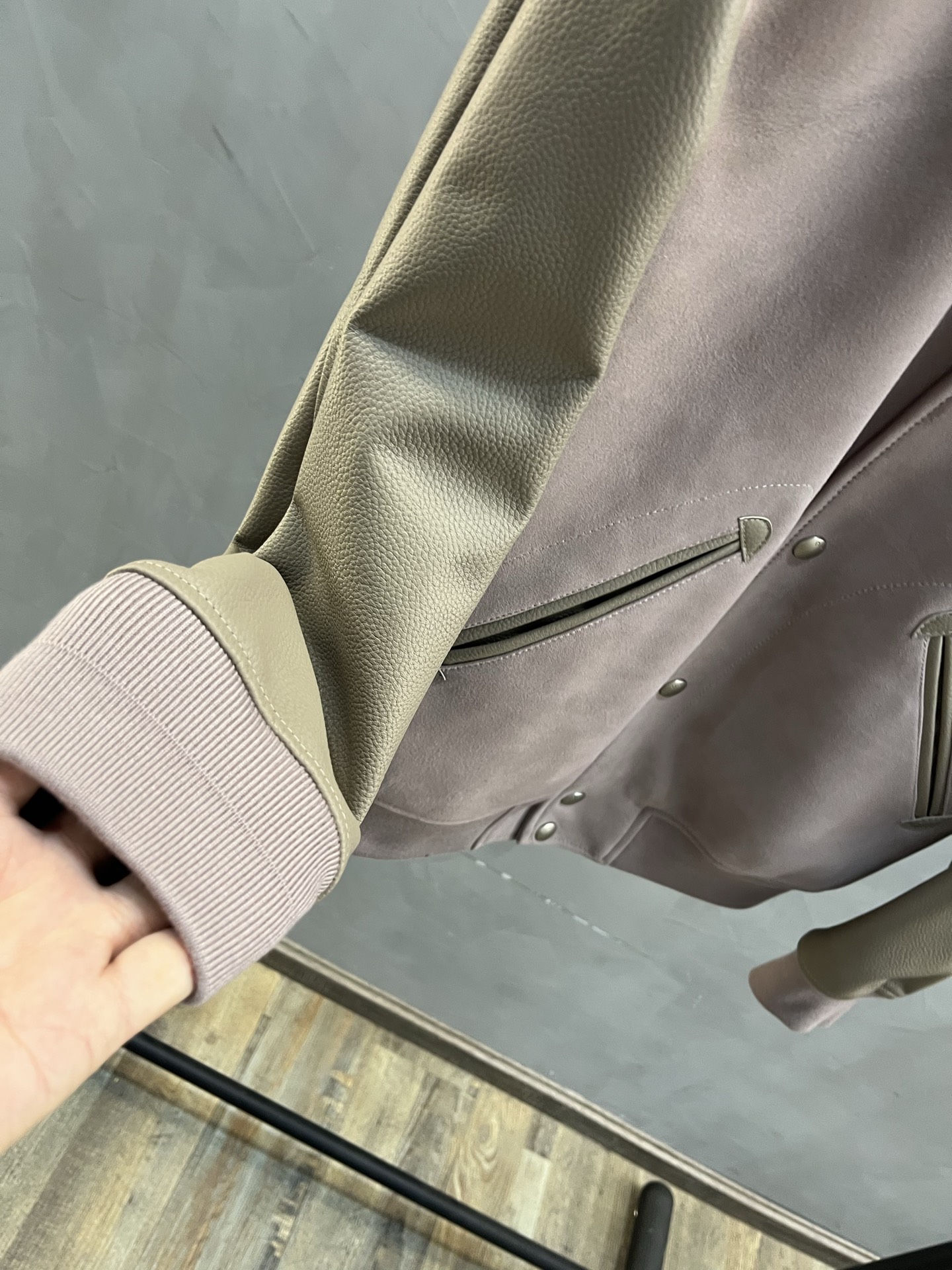 CHRISTIAN DIOR Мужской бомбер из замши CHRISTIAN DIOR Мужской бомбер из замши