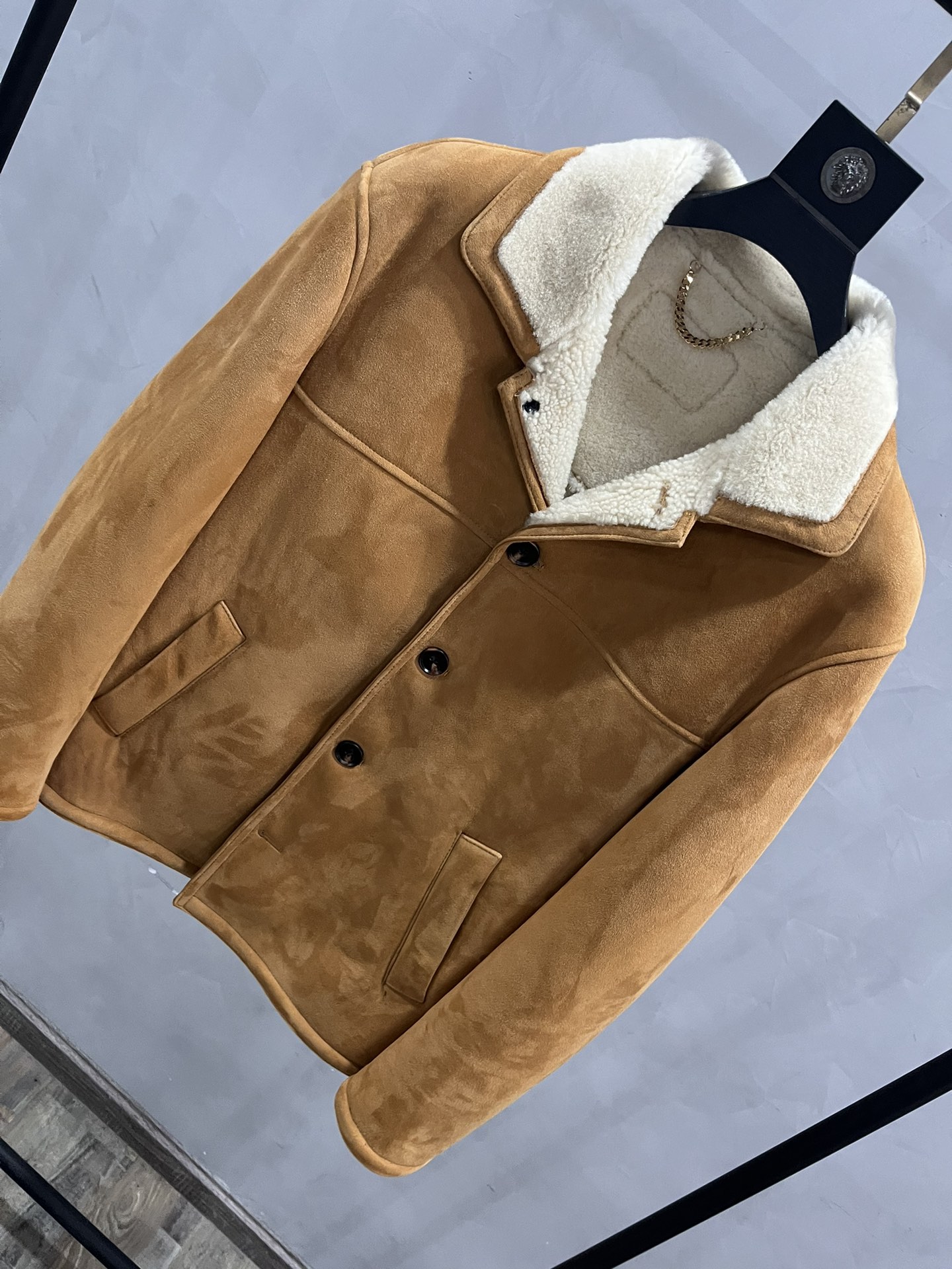 GUCCI Мужская дубленка из меха мериноса GUCCI Мужская дубленка из меха мериноса