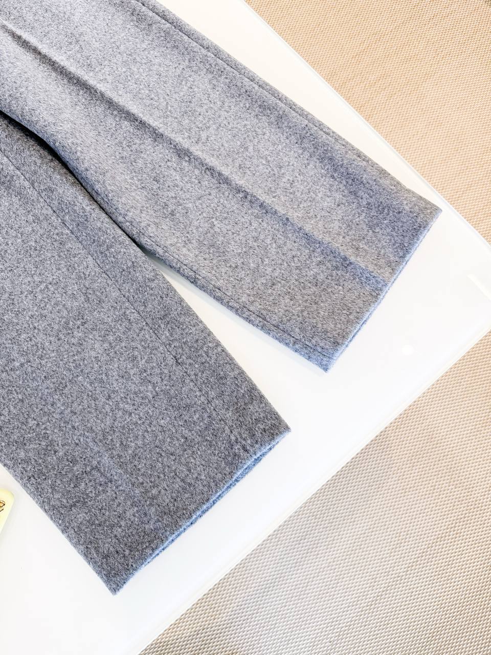 MIU MIU Женские брюки из шерсти MIU MIU Женские брюки из шерсти