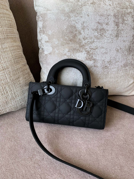 CHRISTIAN DIOR Женская сумка Lady D-Joy модель маленького формата