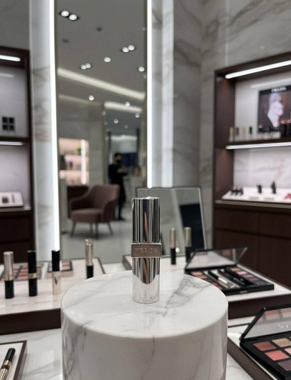 PRADA Monochrome Soft Matte Blur губная помада