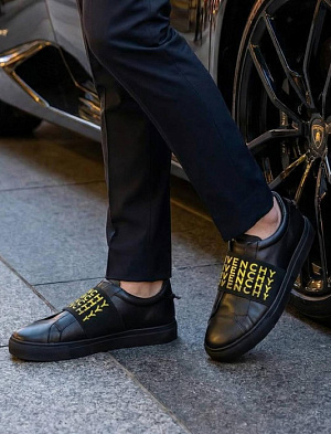 GIVENCHY Мужские кроссовки с логотипом