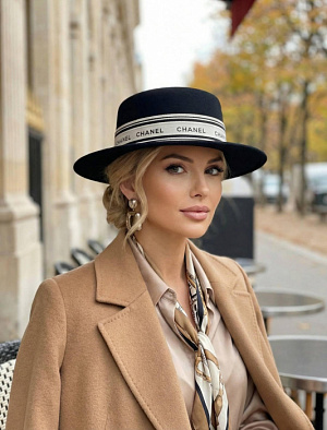 CHANEL Женская шляпа из шерсти