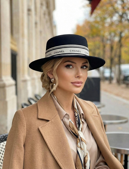 CHANEL Женская шляпа из шерсти