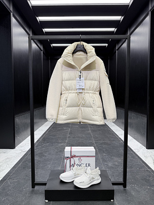 MONCLER Женский пуховик Escaut