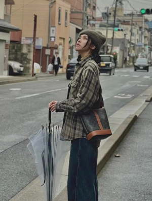 CELINE Женская сумка  Medium Bucket