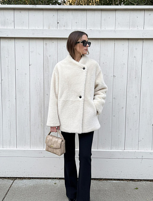 THE ROW Женская шуба из овчины с двумя контрастными пуговицами