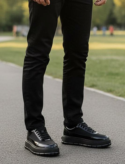 PRADA Мужские кроссовки из коровьей кожи 